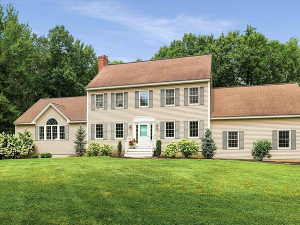 3 Mink Run, Brentwood, NH 03833