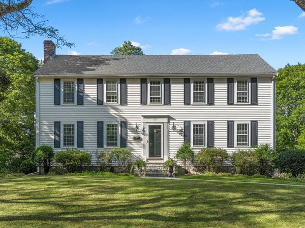 15 Presidents Rd, Hingham, MA 02043