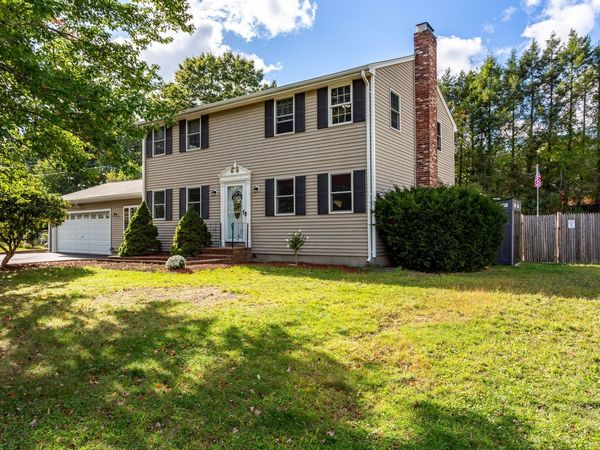 66 Eleanor Rd, Raynham, MA 02767