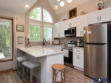 6704 Fairfax Avenue, Lincoln, NE 68505