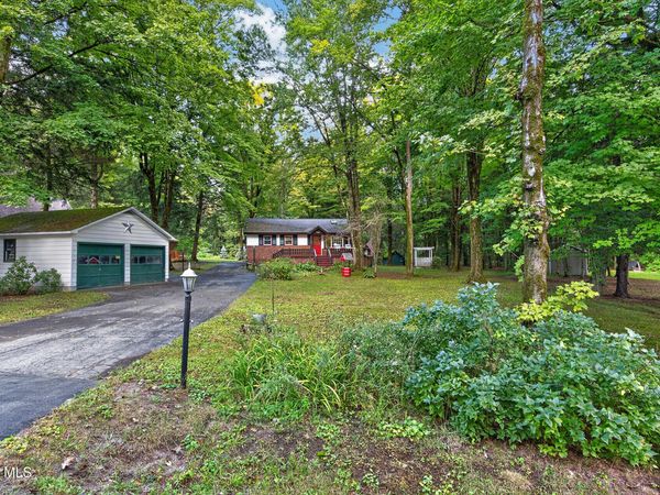 5720 Lake Road, Galway, NY 12074