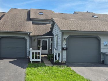 435 Summerhaven Drive, East Syracuse, NY 13057
