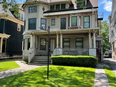 382 Elmwood, Unit 2, Allentown, NY 14222