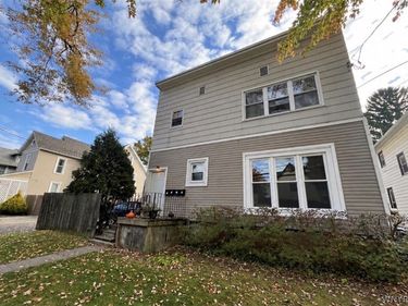 70 Harvey Avenue , Lockport, NY 14094
