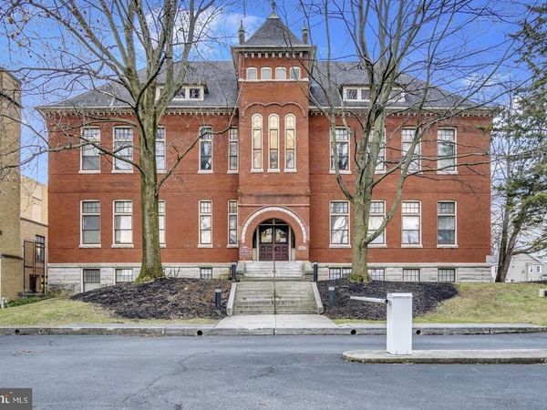 133 W LOCUST STREET , Unit 221, MECHANICSBURG, PA 17055