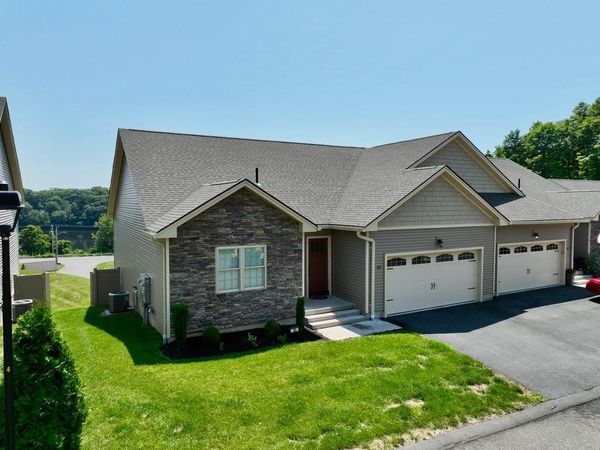 717 Northampton St, Unit 63, Holyoke, MA 01040