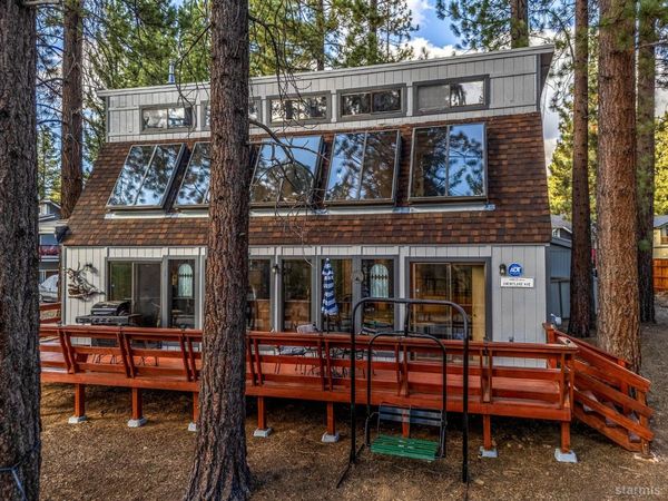 2440 Cougar Trail, South Lake Tahoe, CA 96150