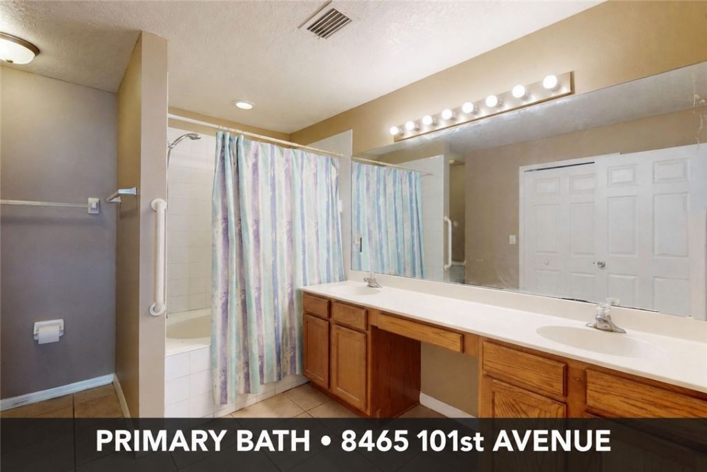 8465 101st Avenue, Vero Beach, FL 32967 Photo