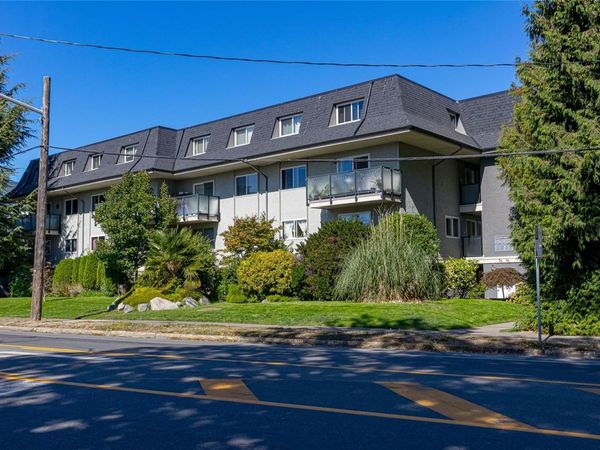 840 Craigflower Rd , Unit #43, Esquimalt, BC V9A 2X1
