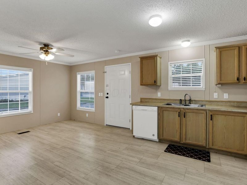 2445 Columbus-Lancaster Road NW, Unit 87, Lancaster, OH 43130 Photo 11