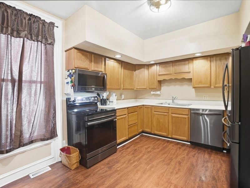 290 Robbins Drive , Newark, OH 43055 Photo 12