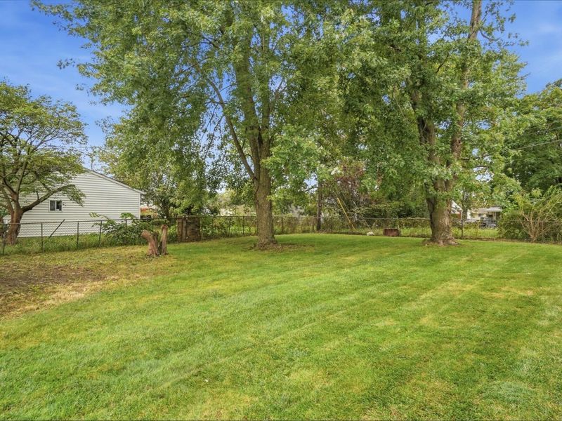 3921 Harwood Road, Columbus, OH 43228 Photo 47