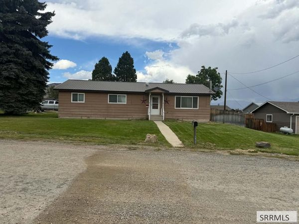 1109 Bryan Avenue, SALMON, ID 83467