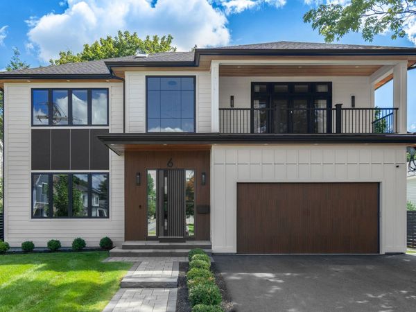 6 Caulfield Cir, Newton, MA 02459