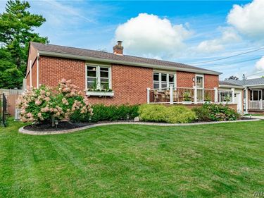 225 S 3rd Street , Lewiston, NY 14092