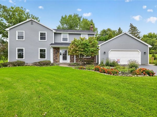 18 Locke Drive, Pittsford, NY 14534