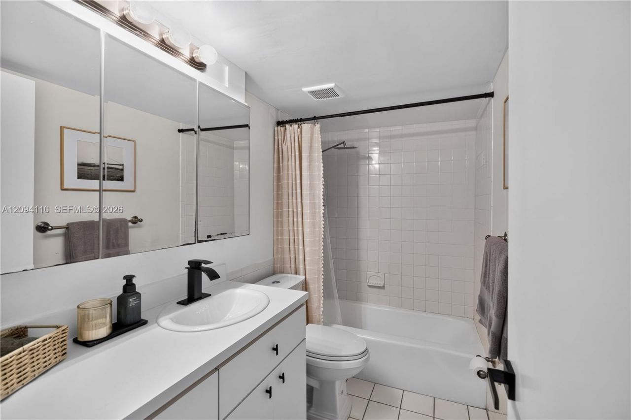 7221 Miami Lakes Dr, Unit A21, Miami Lakes, FL 33014 Photo