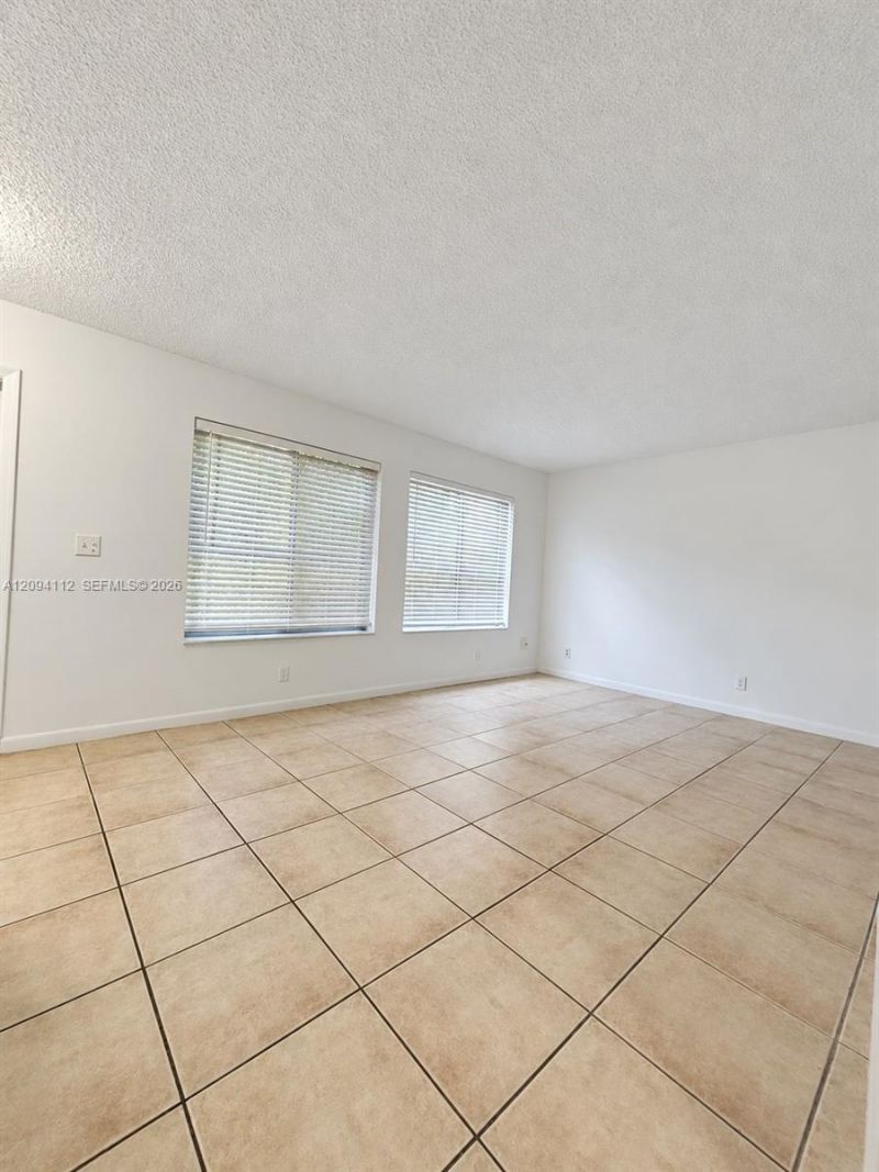 5348 Bosque Ln , Unit 105, West Palm Beach, FL 33415 Photo