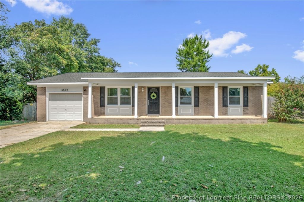 6504 Gate Post Court, Fayetteville, NC 28314 Main Photo
