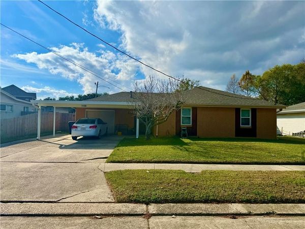 1136 GENERES Drive , Harahan, LA 70123