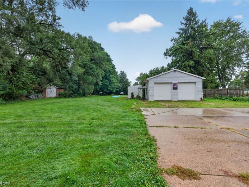 1246 Applegrove Street NE, Canton, OH 44721 Photo 21