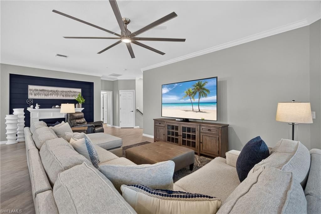 12015 Hawthorn Lake Dr, Unit 202, Fort Myers, FL 33913 Photo