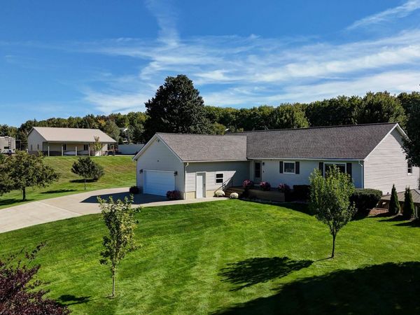947 Prairie Lane SW, Kalkaska, MI 49646