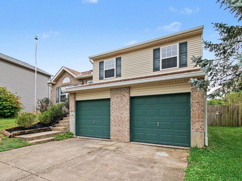 2704 Berwood Lane, Hebron, KY 41048 Photo 2