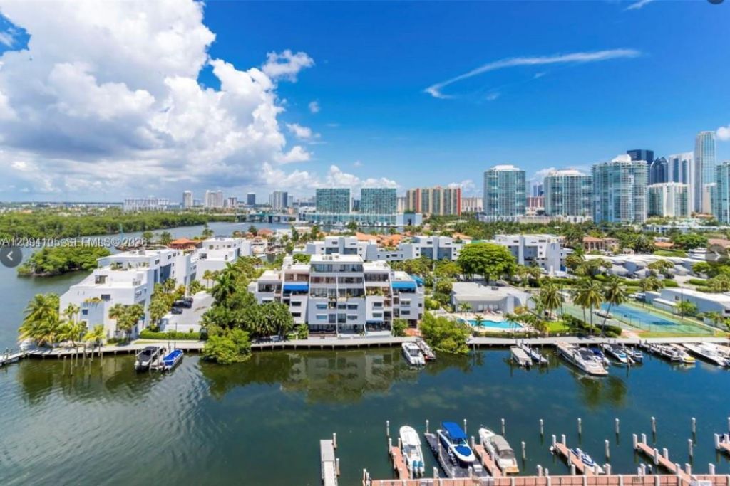 400 Kings Point Dr , Unit 1427, Sunny Isles Beach, FL 33160 Photo