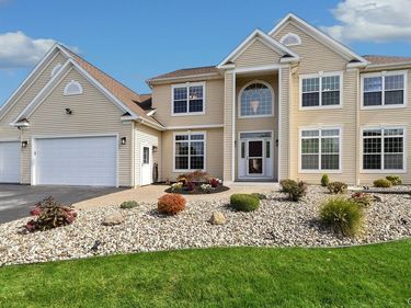 6245 Addison Loomis, Cicero, NY 13039