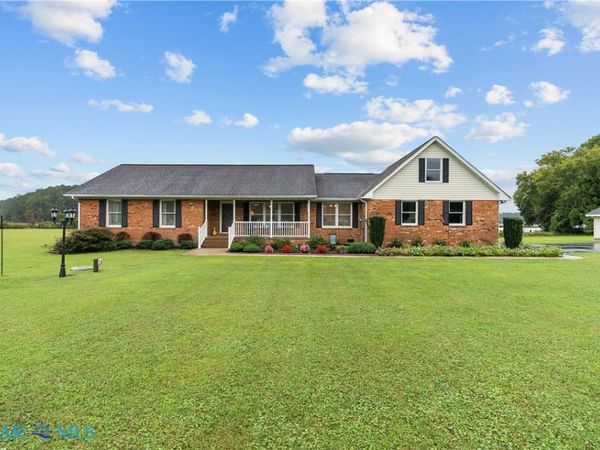 553 N End Estates, North, VA 23128