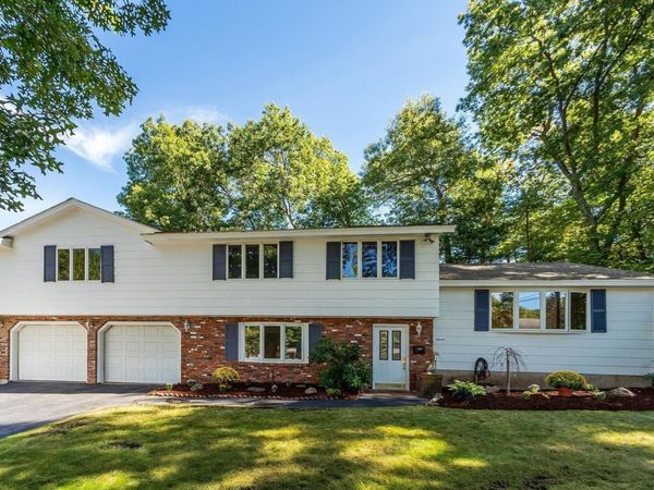 7 Gaywood Cir, Peabody, MA 01960