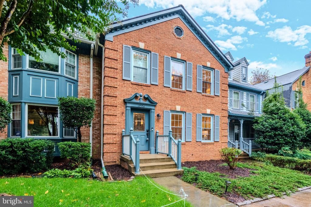 12504 Sweet Leaf Terrace, Fairfax, VA 22033 Main Photo