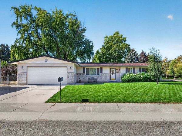 8595 W Westchester Ave, Boise, ID 83704