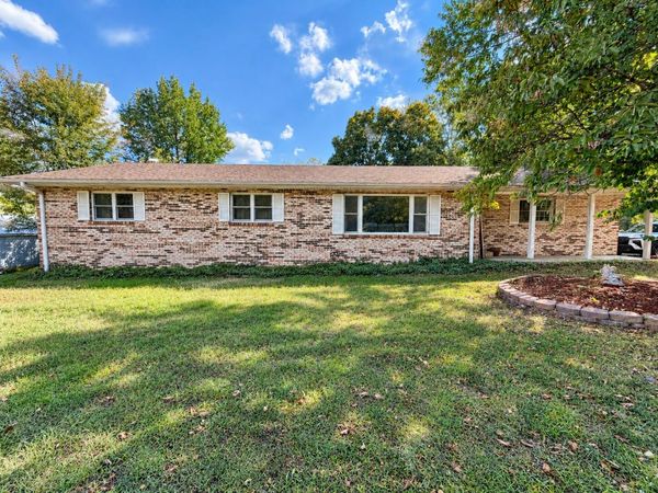 205 N Harrison Street , Mountain View, MO 65548