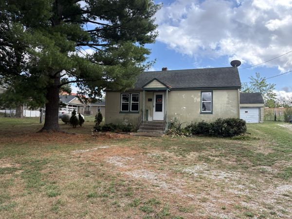 608 Ozark Street , Houston, MO 65483