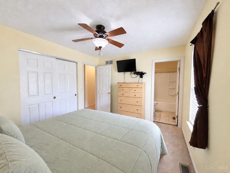 11126 Wood Avenue, Blue Ash, OH 45242 Photo 18