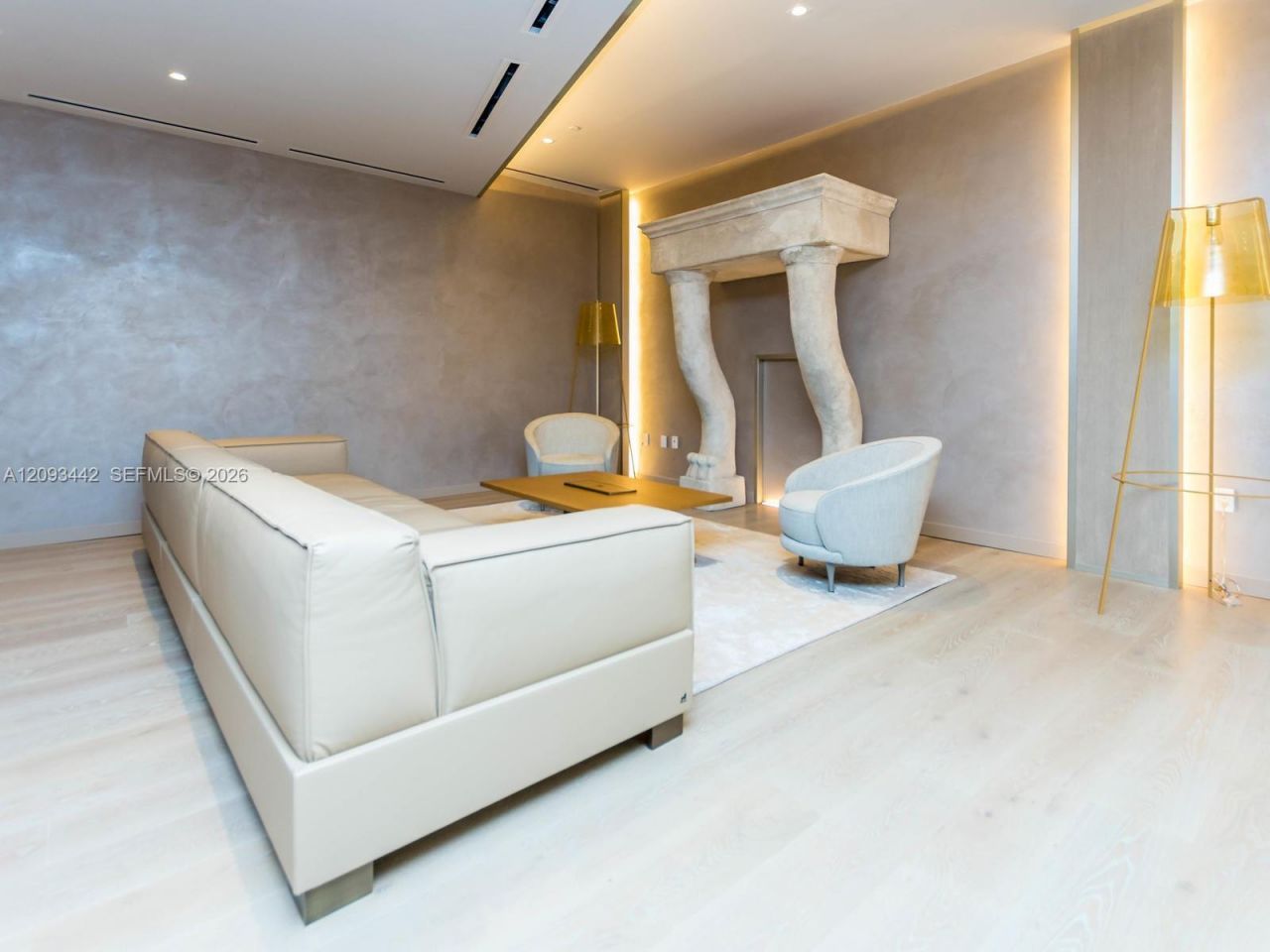 1000 Brickell Plz , Unit 4104, Miami, FL 33131 Photo