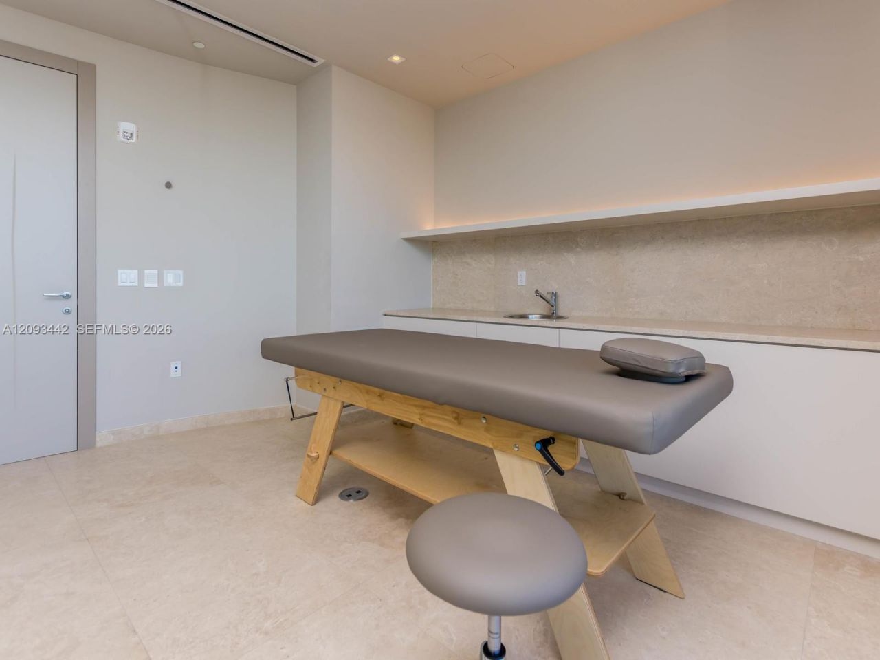 1000 Brickell Plz , Unit 4104, Miami, FL 33131 Photo