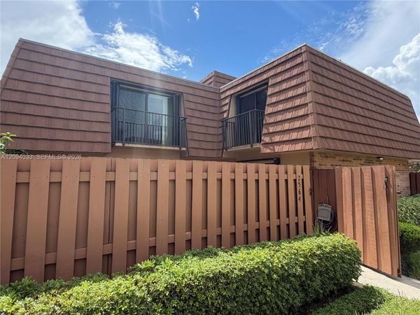 2564 Lakeview Ct , Cooper City, FL 33026