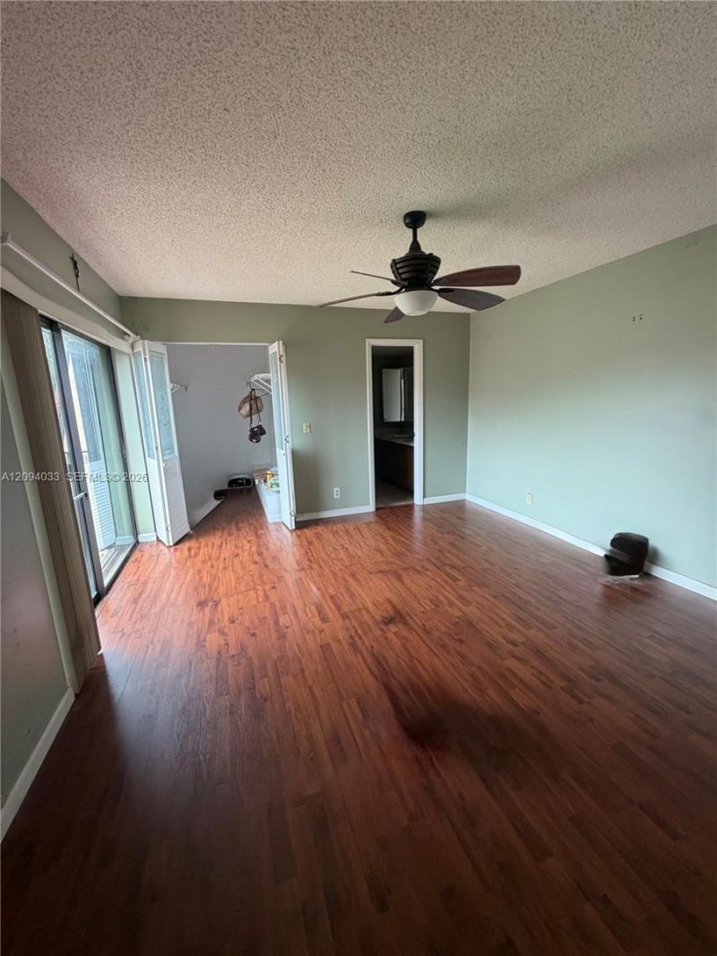 2564 Lakeview Ct , Cooper City, FL 33026 Photo