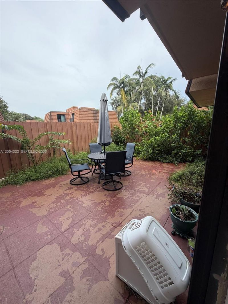 2564 Lakeview Ct , Cooper City, FL 33026 Photo