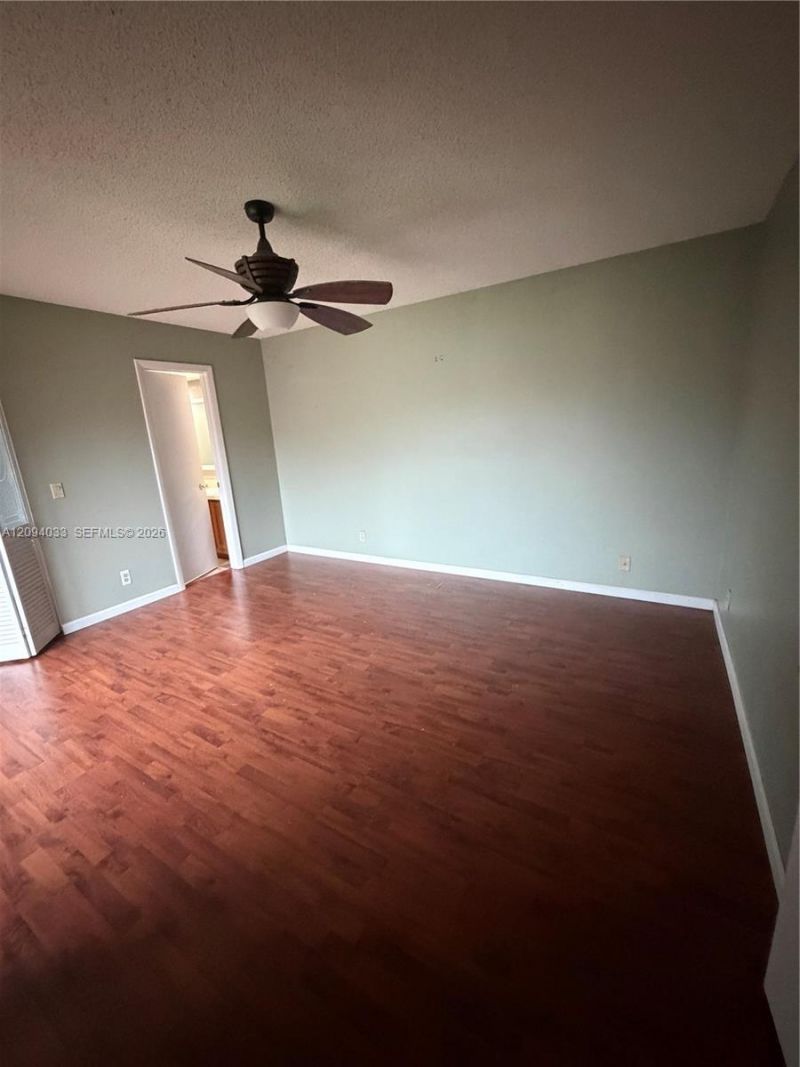 2564 Lakeview Ct , Cooper City, FL 33026 Photo