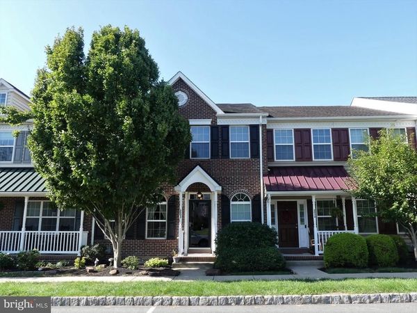 2032 HAYWARD AVENUE , PENNSBURG, PA 18073