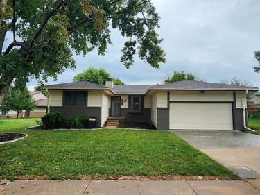 2827 Jane Lane, Lincoln, NE 68516