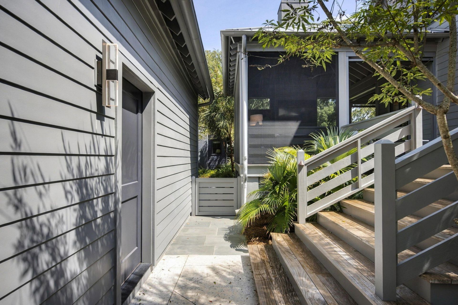 734 Pitt Street Photo 34