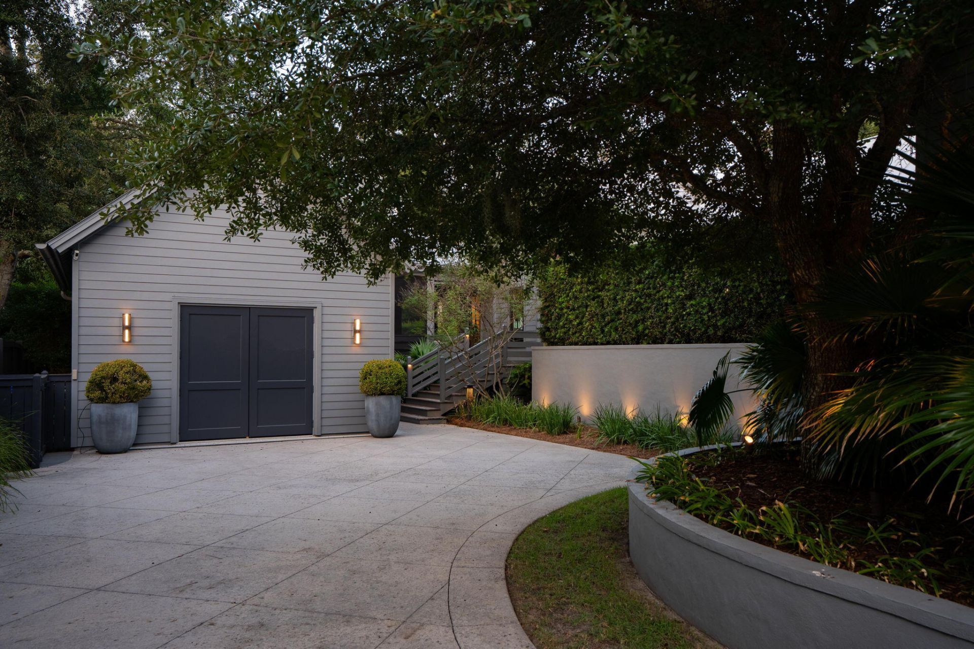 734 Pitt Street Photo 5