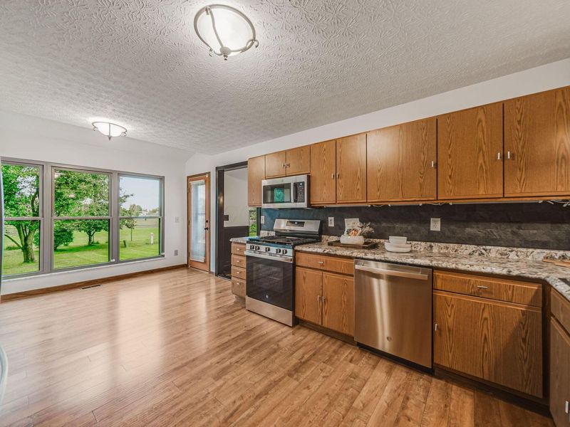 7045 Sherbrook Drive , Westerville, OH 43082 Photo 15