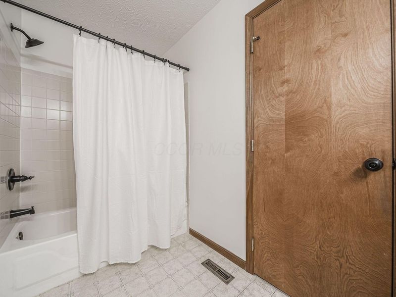 7045 Sherbrook Drive , Westerville, OH 43082 Photo 44