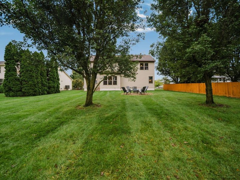 7045 Sherbrook Drive , Westerville, OH 43082 Photo 5